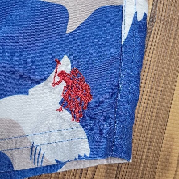 U.S Polo Assn. Shark Print Swim Trunks Size Boys Medium - Picture 3 of 14